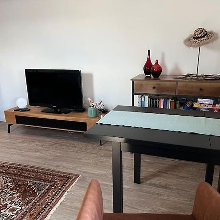 Gemuetliches Apartment Fuer Messe, Job & Kurzurlaub Im Gruenen, Naehe Duesseldorf Meerbusch Dış mekan fotoğraf