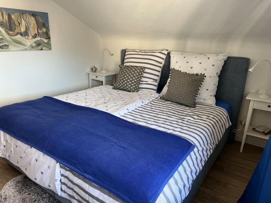 Gemuetliches Apartment Fuer Messe, Job & Kurzurlaub Im Gruenen, Naehe Duesseldorf Meerbusch Dış mekan fotoğraf